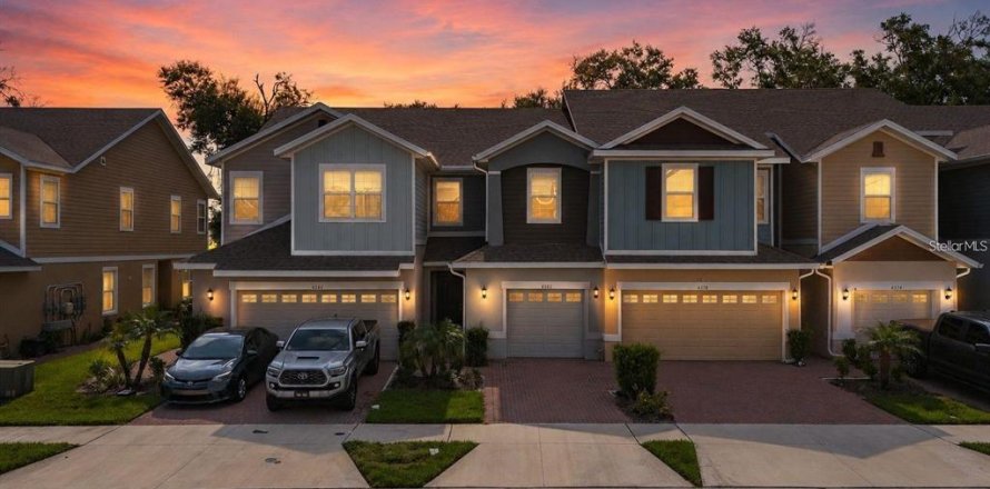 Touwnhouse à Wesley Chapel, Floride 3 chambres, 146.23 m2 № 2426023