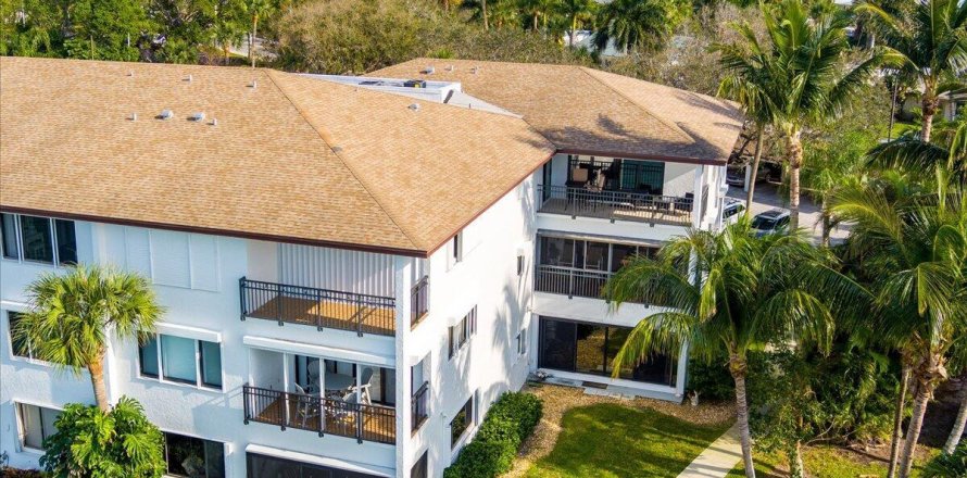 Condo in Fort Pierce, Florida, 3 bedrooms  № 984381