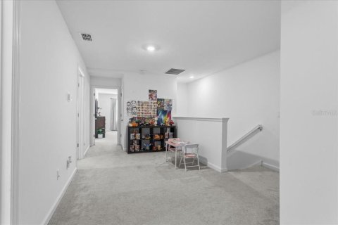 Townhouse in Newberry, Florida 3 bedrooms, 153.94 sq.m. № 2166046 - photo 14
