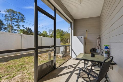 Townhouse in Newberry, Florida 3 bedrooms, 153.94 sq.m. № 2166046 - photo 27