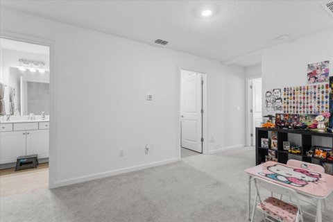Townhouse in Newberry, Florida 3 bedrooms, 153.94 sq.m. № 2166046 - photo 15