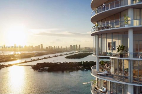 Condominio en venta en Miami, Florida, 4 dormitorios, 295.99 m2 № 1864962 - foto 2