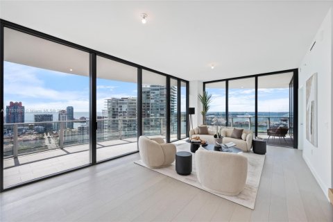 Condominio en venta en Miami, Florida, 4 dormitorios, 295.99 m2 № 1864962 - foto 6