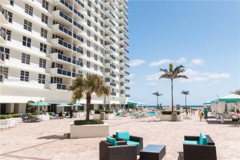 Condominio en alquiler en Hollywood, Florida, 1 dormitorio, 83.24 m2 № 2050700 - foto 24