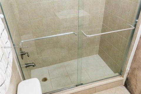 Condominio en alquiler en Hollywood, Florida, 1 dormitorio, 83.24 m2 № 2050700 - foto 17