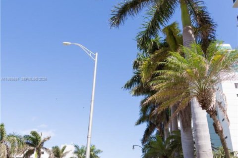 Condominio en alquiler en Hollywood, Florida, 1 dormitorio, 83.24 m2 № 2050700 - foto 26