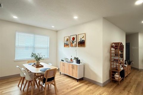 Villa ou maison à vendre à Orlando, Floride: 3 chambres, 155.43 m2 № 2228320 - photo 3