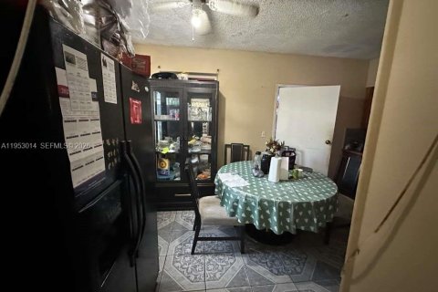 Casa en venta en Miami, Florida, 3 dormitorios, 112.6 m2 № 2007944 - foto 17