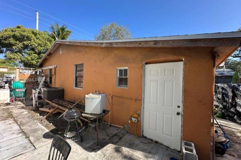 Casa en venta en Miami, Florida, 3 dormitorios, 112.6 m2 № 2007944 - foto 6