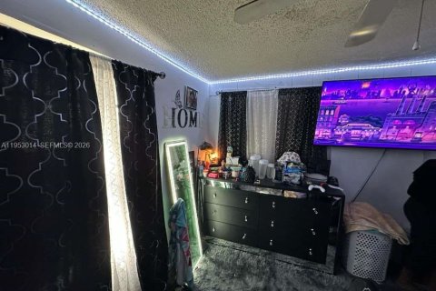 Casa en venta en Miami, Florida, 3 dormitorios, 112.6 m2 № 2007944 - foto 11