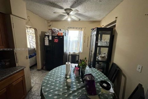 Casa en venta en Miami, Florida, 3 dormitorios, 112.6 m2 № 2007944 - foto 10