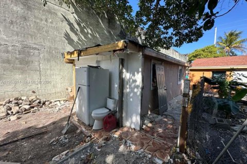 Casa en venta en Miami, Florida, 3 dormitorios, 112.6 m2 № 2007944 - foto 19