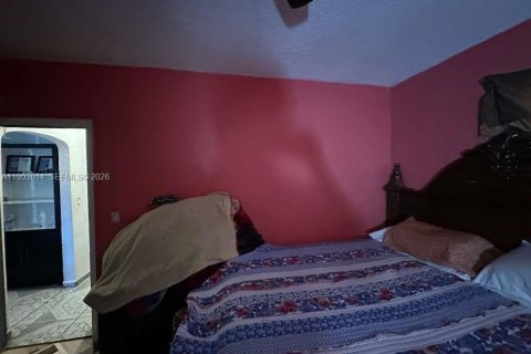 Casa en venta en Miami, Florida, 3 dormitorios, 112.6 m2 № 2007944 - foto 3