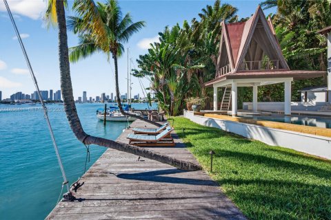 Casa en venta en Miami Beach, Florida, 6 dormitorios, 478.08 m2 № 2031967 - foto 12