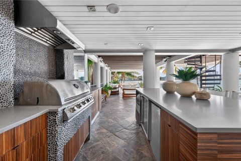 Casa en venta en Miami Beach, Florida, 6 dormitorios, 478.08 m2 № 2031967 - foto 16