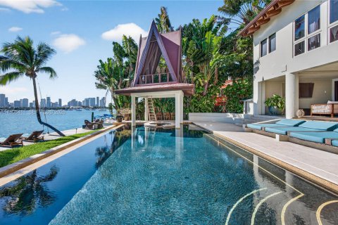 Casa en venta en Miami Beach, Florida, 6 dormitorios, 478.08 m2 № 2031967 - foto 23