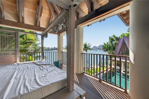 Casa en venta en Miami Beach, Florida, 6 dormitorios, 478.08 m2 № 2031967 - foto 30