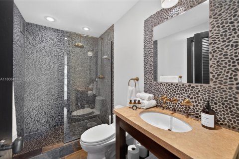 Casa en venta en Miami Beach, Florida, 6 dormitorios, 478.08 m2 № 2031967 - foto 26