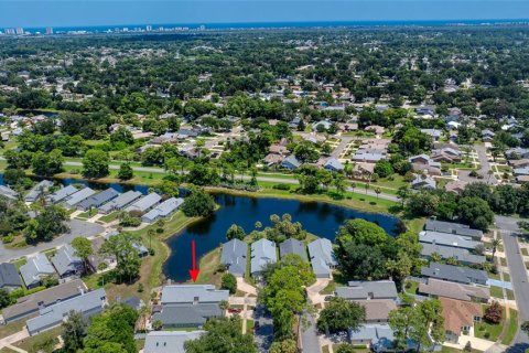 Villa ou maison à vendre à Port Orange, Floride: 2 chambres, 168.62 m2 № 2310427 - photo 2