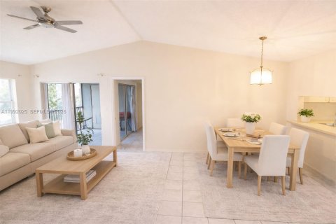 Снять в аренду кондоминиум в Майами, Флорида 2 спальни, 84.73м2, № 2052610 - фото 30