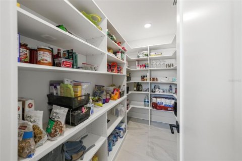 Villa ou maison à vendre à Saint Petersburg, Floride: 4 chambres, 353.03 m2 № 1558030 - photo 30