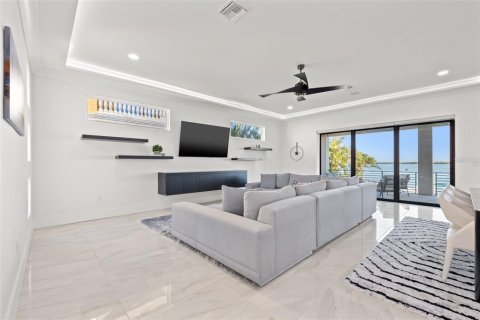 Villa ou maison à vendre à Saint Petersburg, Floride: 4 chambres, 353.03 m2 № 1558030 - photo 26