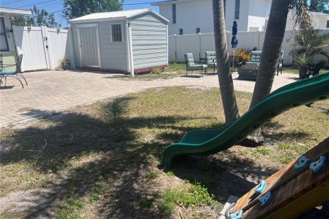 Снять в аренду виллу или дом в Энглвуд, Флорида 1 комната, 105.44м2, № 1652557 - фото 3
