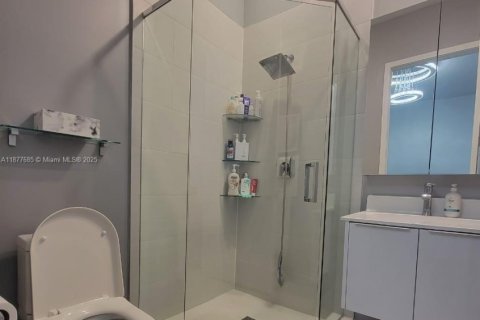 Снять в аренду кондоминиум в Дорал, Флорида 221.01м2, № 1922743 - фото 3