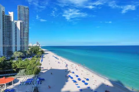 Condominio en venta en Sunny Isles Beach, Florida, 38.09 m2 № 2077982 - foto 14