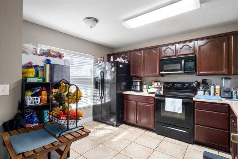 Townhouse in Kissimmee, Florida 3 bedrooms, 135.64 sq.m. № 2236405 - photo 5