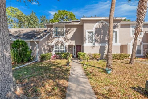 Adosado en Kissimmee, Florida 3 dormitorios, 135.64 m2 № 2236405