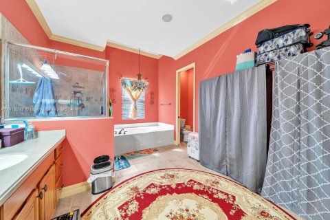 Купить виллу или дом в Лихай-Эйкерс, Флорида 3 спальни, № 2013712 - фото 17