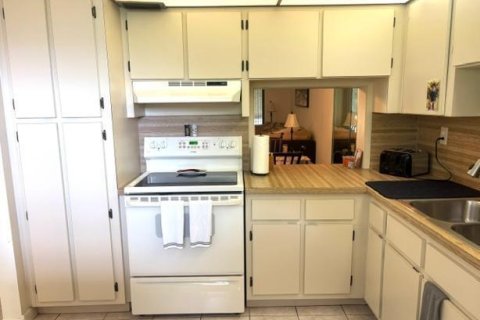 Condo in Tamarac, Florida, 2 bedrooms  № 2387011 - photo 8