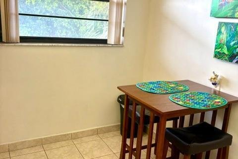 Condo in Tamarac, Florida, 2 bedrooms  № 2387011 - photo 9
