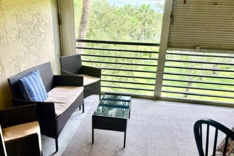 Condo in Tamarac, Florida, 2 bedrooms  № 2387011 - photo 16