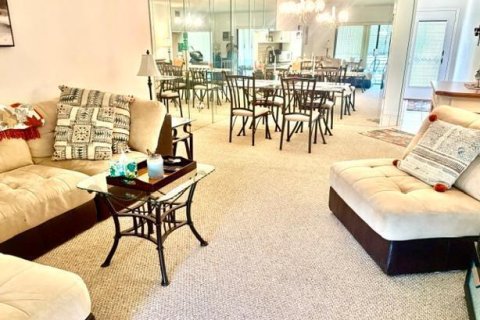 Condo in Tamarac, Florida, 2 bedrooms  № 2387011 - photo 11