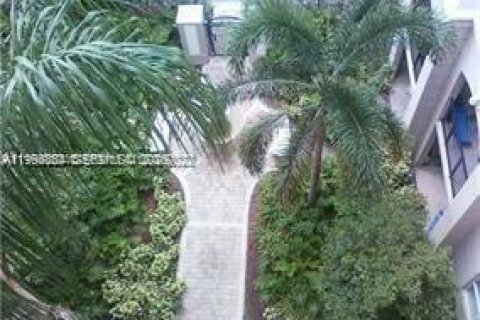 Copropriété à vendre à Sunny Isles Beach, Floride: 1 chambre, 66.43 m2 № 2189262 - photo 12
