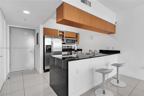 Condominio en alquiler en Miami, Florida, 1 dormitorio, 76.27 m2 № 2054774 - foto 14
