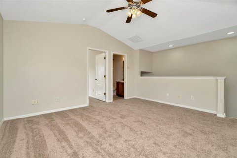 House in Land O' Lakes, Florida 4 bedrooms, 238.57 sq.m. № 1376611 - photo 17