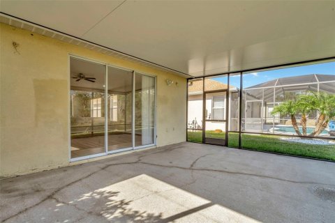 House in Land O' Lakes, Florida 4 bedrooms, 238.57 sq.m. № 1376611 - photo 25
