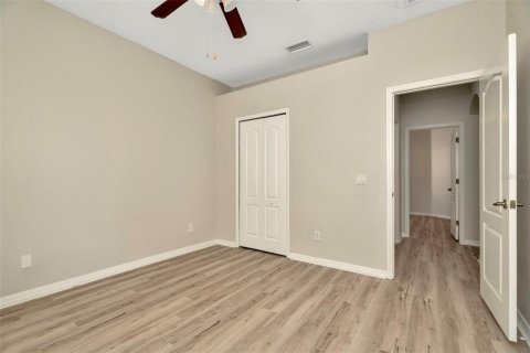 House in Land O' Lakes, Florida 4 bedrooms, 238.57 sq.m. № 1376611 - photo 14