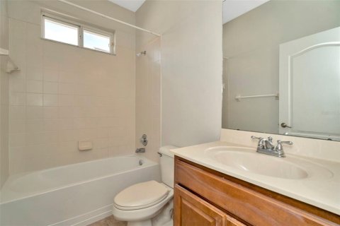 House in Land O' Lakes, Florida 4 bedrooms, 238.57 sq.m. № 1376611 - photo 15