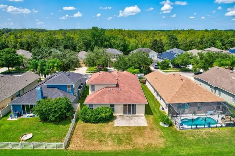 House in Land O' Lakes, Florida 4 bedrooms, 238.57 sq.m. № 1376611 - photo 27
