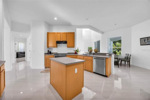Villa ou maison à vendre à Casselberry, Floride: 5 chambres, 313.64 m2 № 2399463 - photo 22