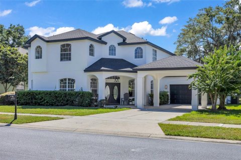 Villa ou maison à vendre à Casselberry, Floride: 5 chambres, 313.64 m2 № 2399463 - photo 5