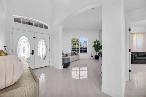 Villa ou maison à vendre à Casselberry, Floride: 5 chambres, 313.64 m2 № 2399463 - photo 12