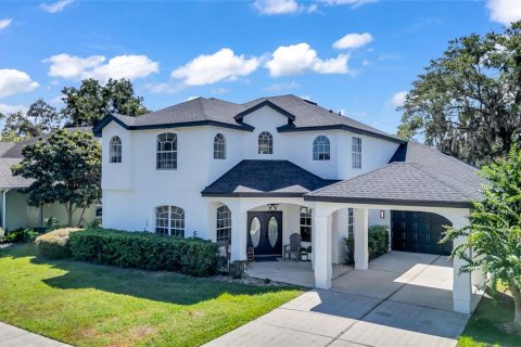 Villa ou maison à vendre à Casselberry, Floride: 5 chambres, 313.64 m2 № 2399463 - photo 4