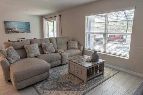 Casa en venta en Port Charlotte, Florida, 4 dormitorios, 139.26 m2 № 1902320 - foto 9
