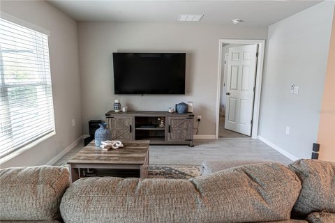 Casa en venta en Port Charlotte, Florida, 4 dormitorios, 139.26 m2 № 1902320 - foto 10