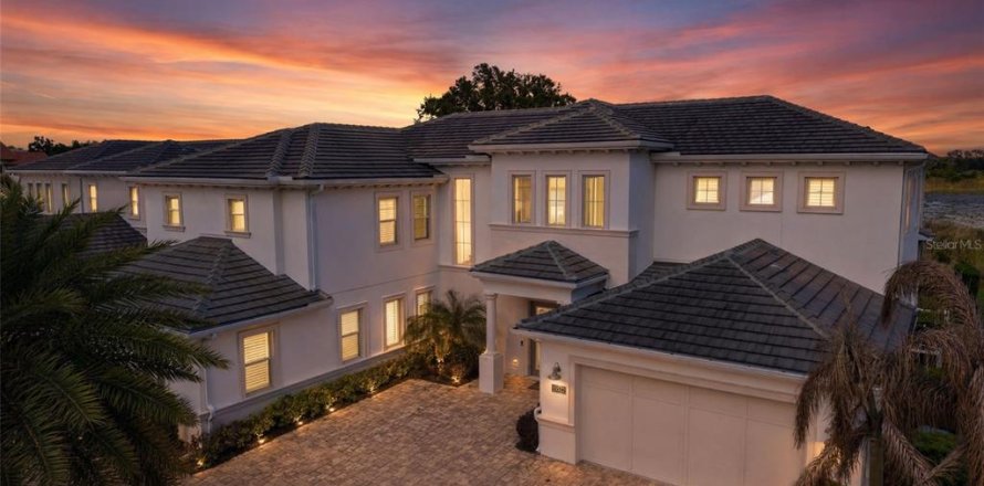 Villa ou maison à Winter Garden, Floride 7 chambres, 594.57 m2 № 2108221